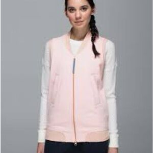 Lululemon Departure Vest Black  Gorpcore Outdoors Minimalist EUC